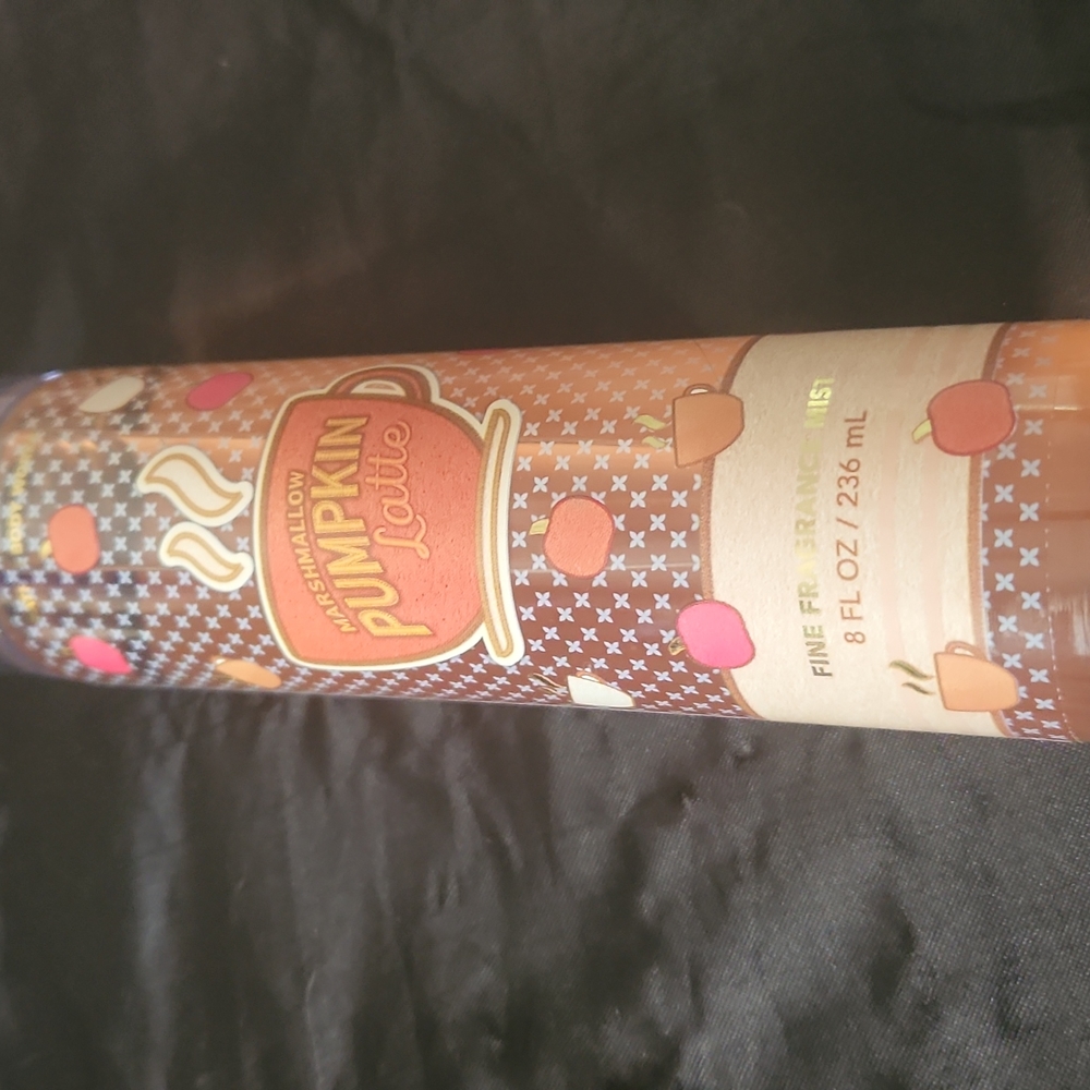 NWT Marshmallow Pumpkin Latte Fragrance Mist Bath & Body Works - Picture 3 of 3